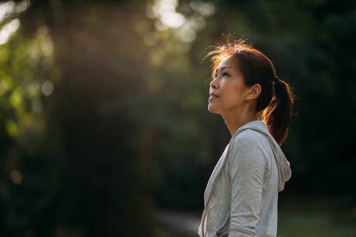 Woman getting ready to exercise.